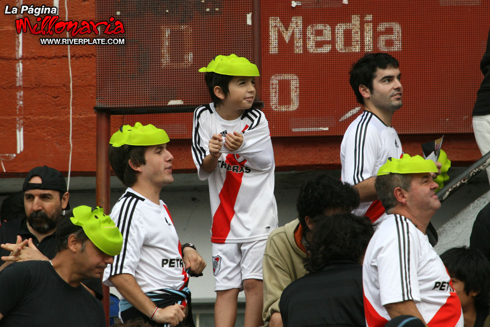 River Plate vs Banfield (CL 2009) 19